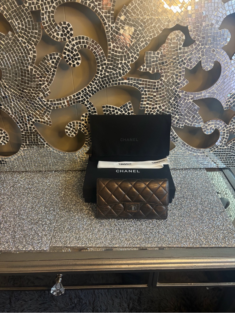 ⭐️Chanel‎ Quilted Leather Wallet - Metallic Gold - Picture 2 of 16
